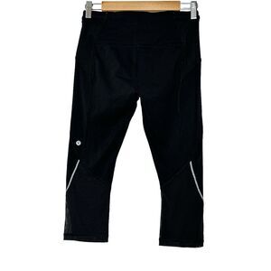 LULULEMON Leggings Women's 18" inseam Black‎ Sz 6 Running Yoga Gym